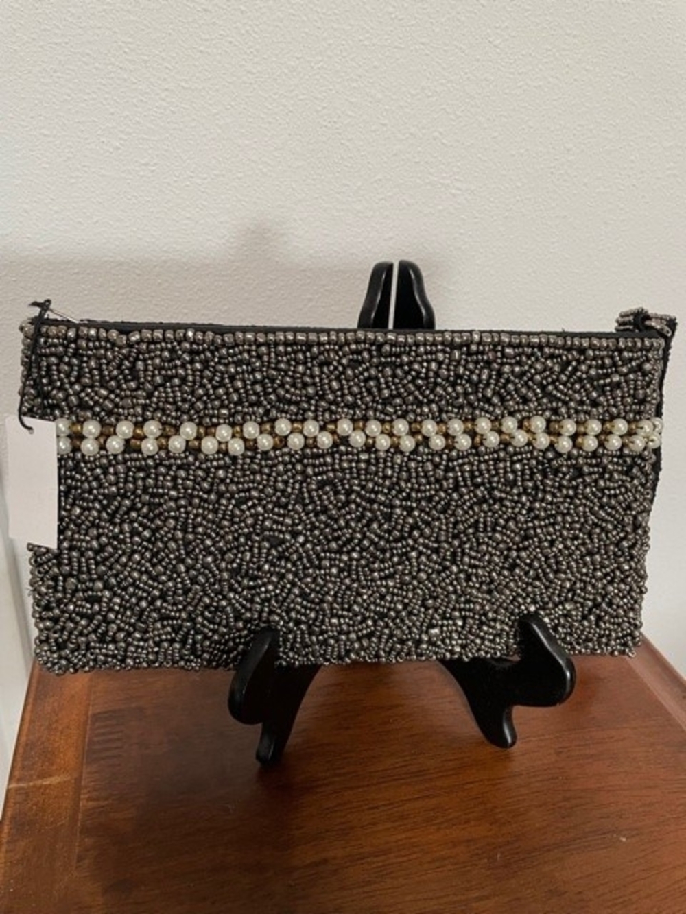 Pink House Beaded Pearl-Accent Evening Clutch - Black